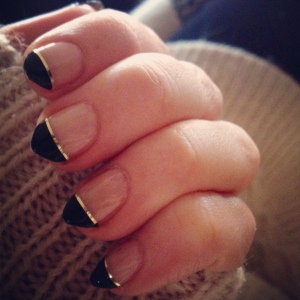 Black tips, with striping tape.